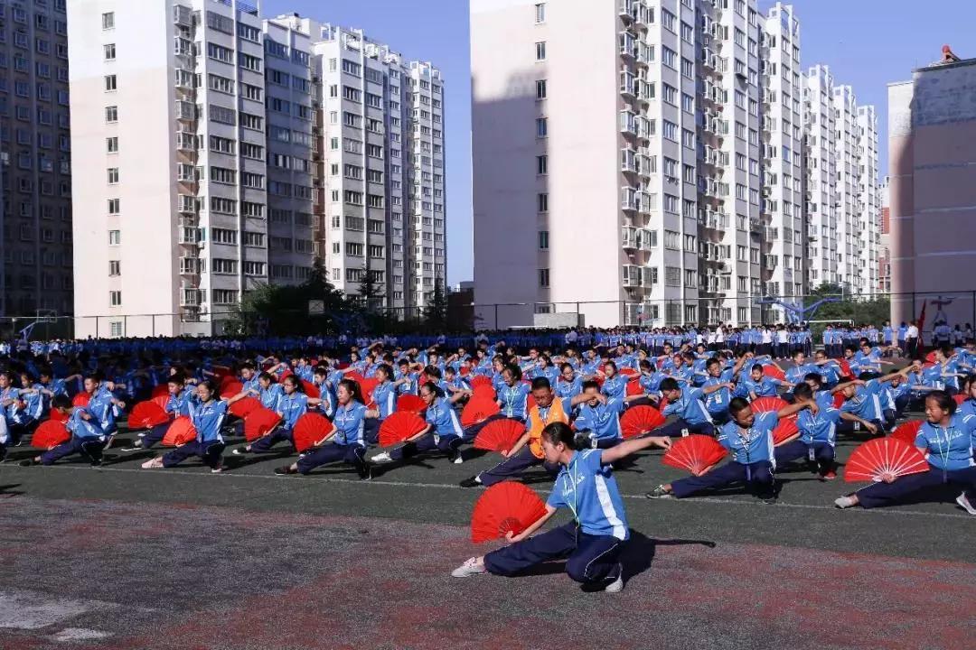 1576658653422181.jpg 70万-1.jpg