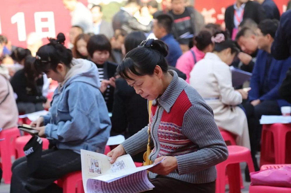 天耀·麒麟阁—3月31日首期开盘，传奇天耀、生而不凡、载誉开盘、热势难挡！